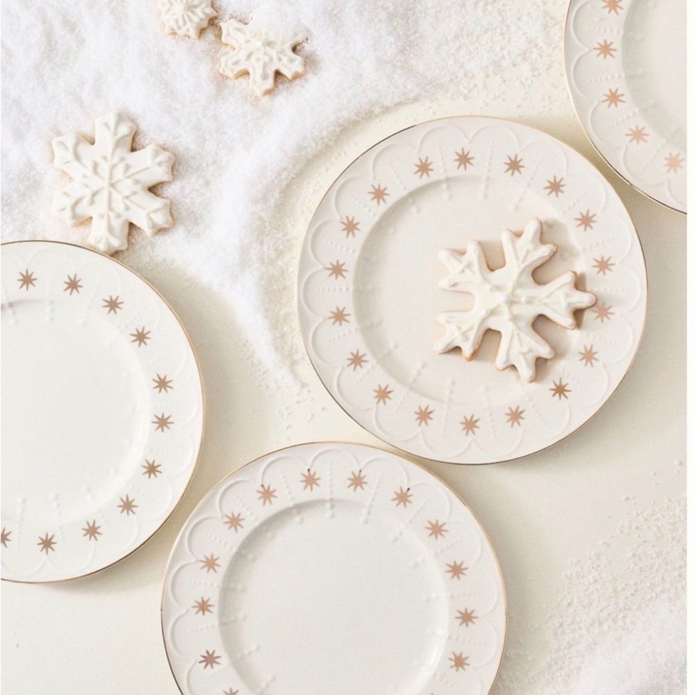 Set of 4 Anthropologie dessert plate Christmas